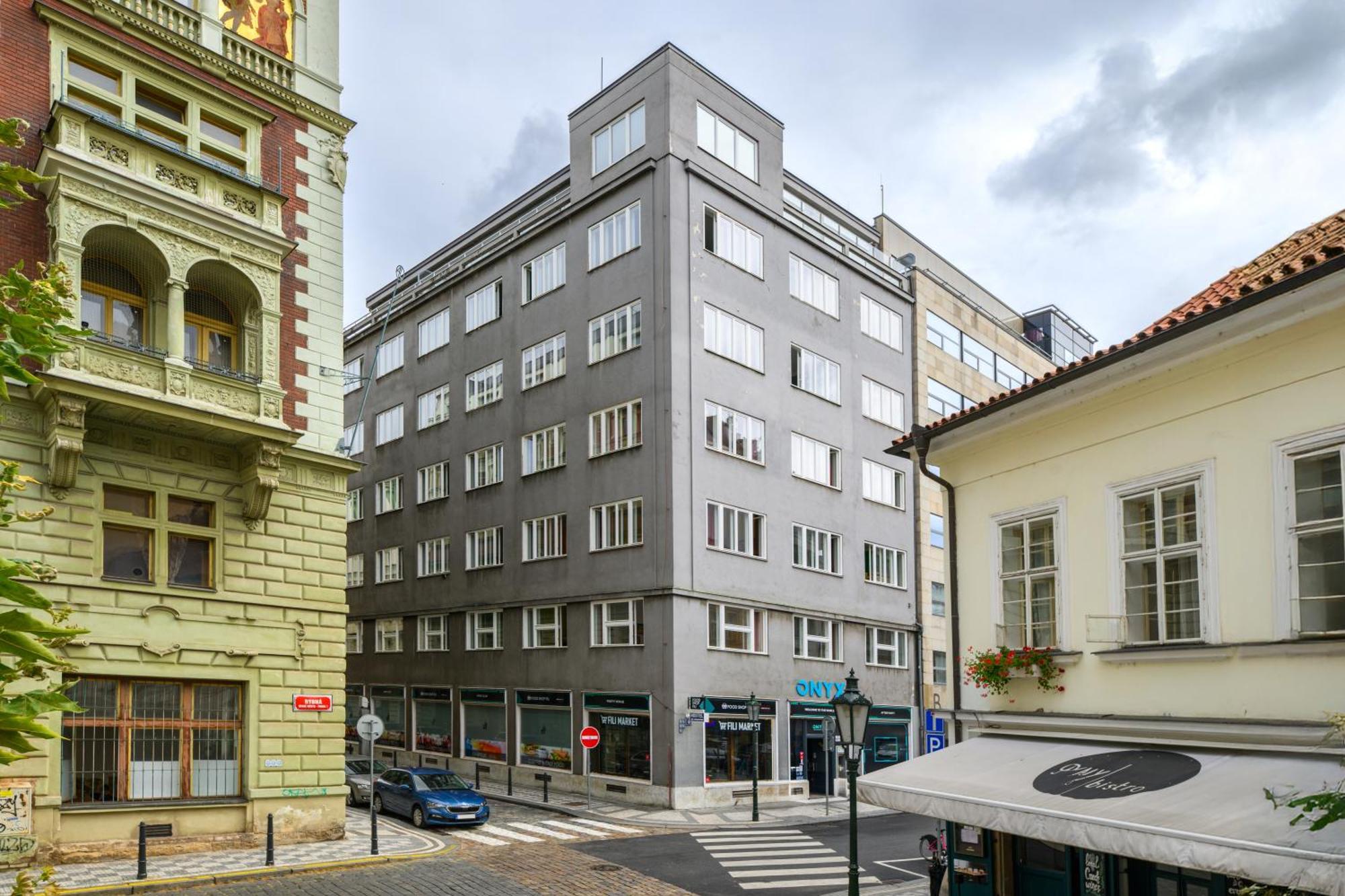 Benedikt City Center Hostel Praga Exterior foto